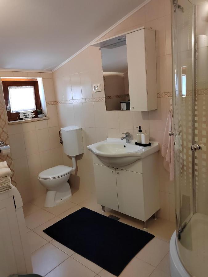 Relax Green House Rovinj Bagian luar foto